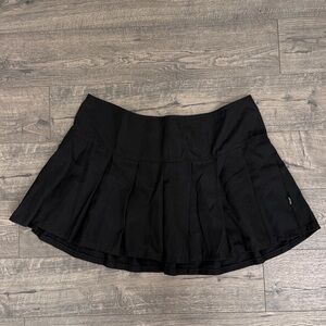 Tripp NYC pleated black skirt